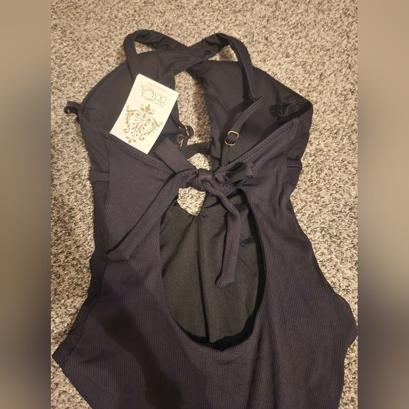 Nwt BECCA by Rebecca Virtue Fine Line Tessa Crossover High Neck One-Piece Sz. Sm - Picture 7 of 9